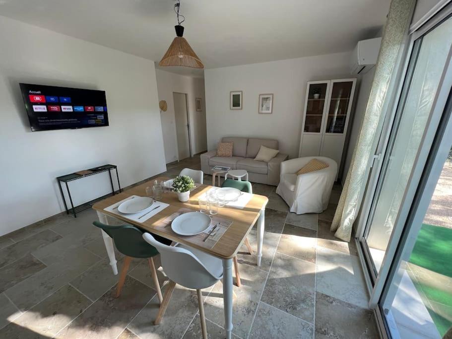 Photo of Livingroom in Loriol-du-Comtat