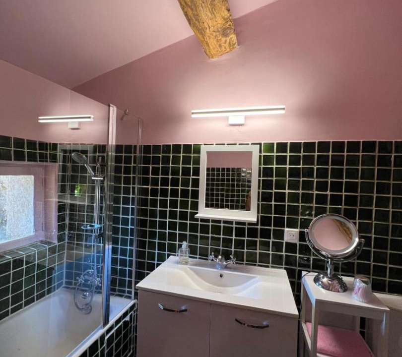 Photo of Bathroom in Aups