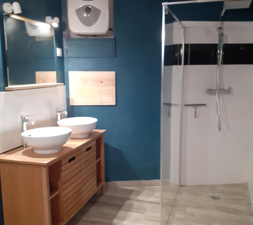 Photo of Bathroom in Regusse