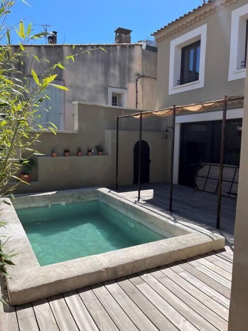 Photo of Outdoor in Chateauneuf-de-Gadagne