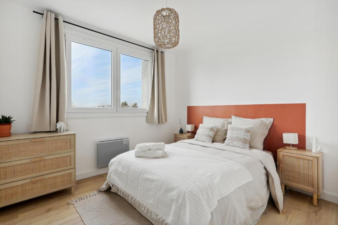 Photo of Bedroom in 4th Arrondissement