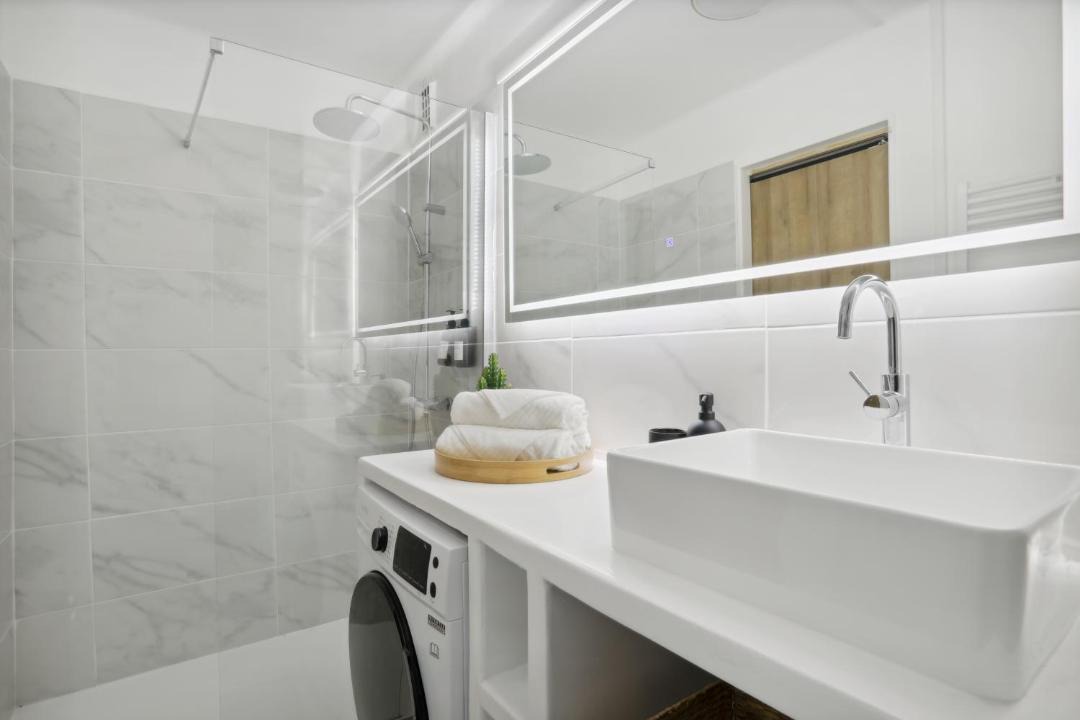 Photo of Bathroom in 4th Arrondissement