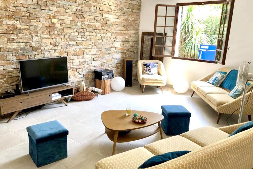 Photo of Livingroom in Saze