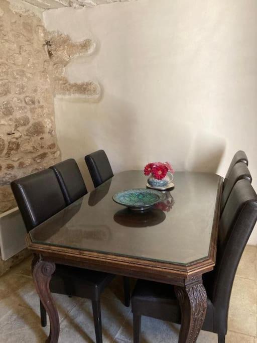 Photo of Livingroom in Rustrel