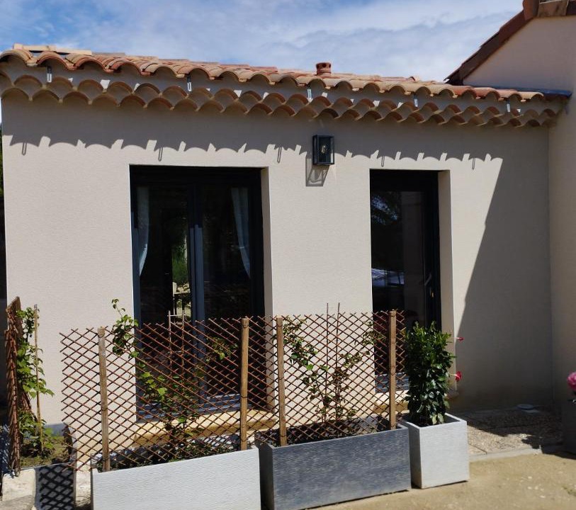 Photo of Buildings in Caromb