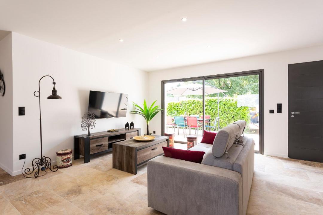 Photo of Livingroom in Saint-Victor-la-Coste