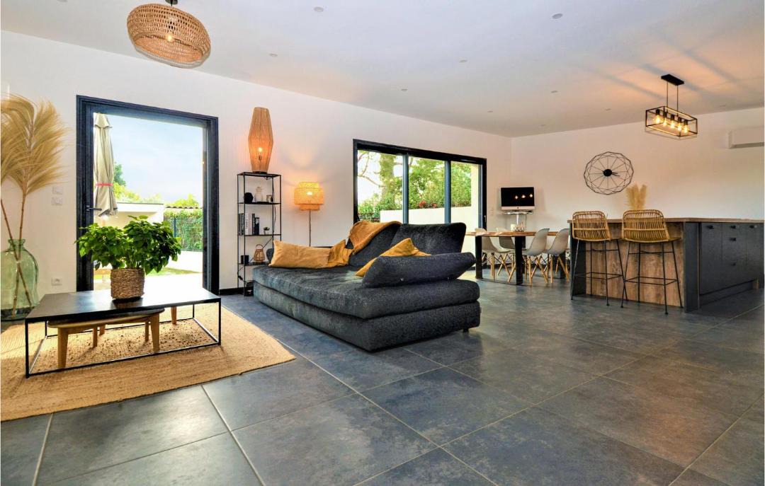 Photo of Livingroom in Montfavet