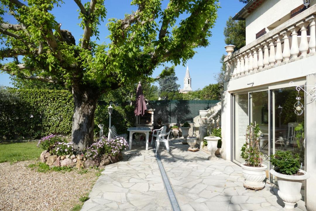 Photo of Buildings in Le Pontet