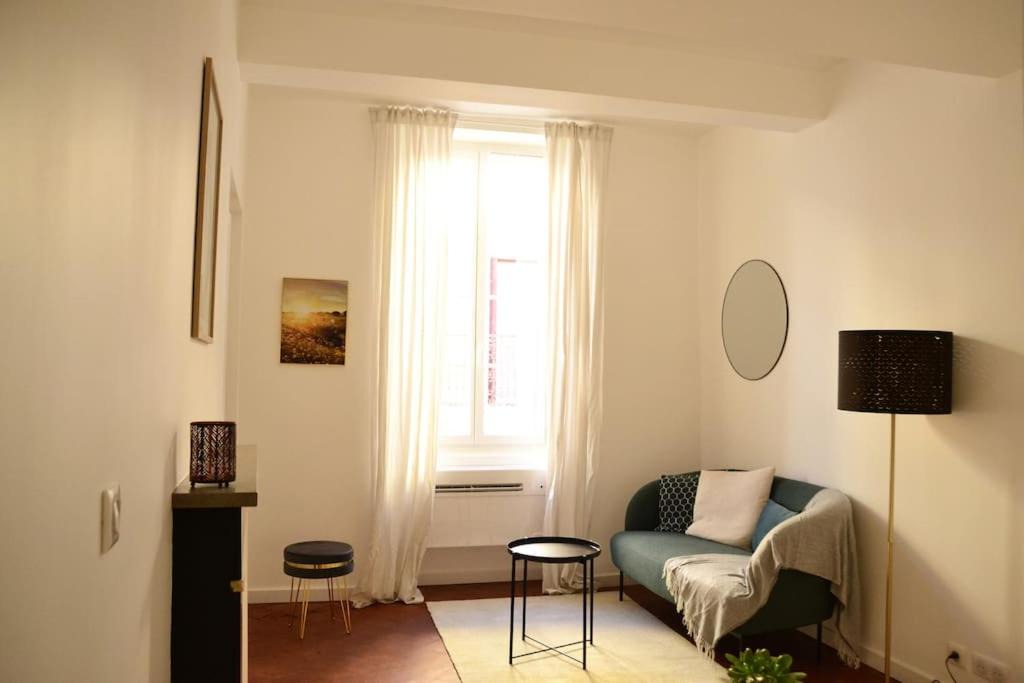 Photo of Livingroom in Orange
