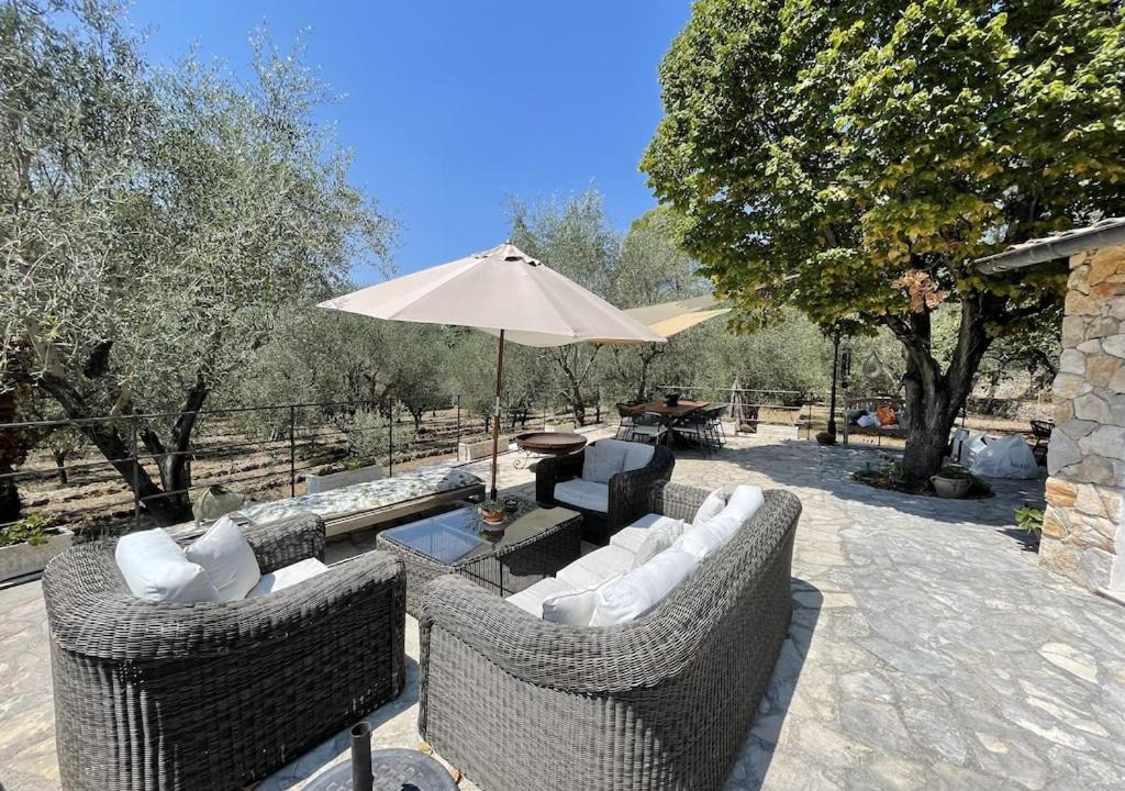 Photo of Patio Balcony in Saint-Cezaire-sur-Siagne