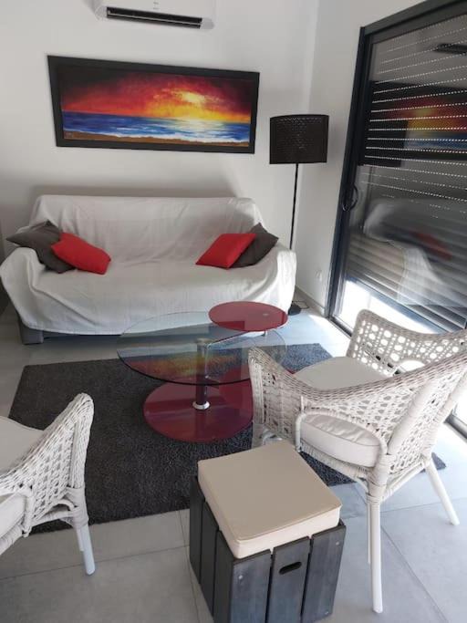 Photo of Livingroom in Cavaliere Beach