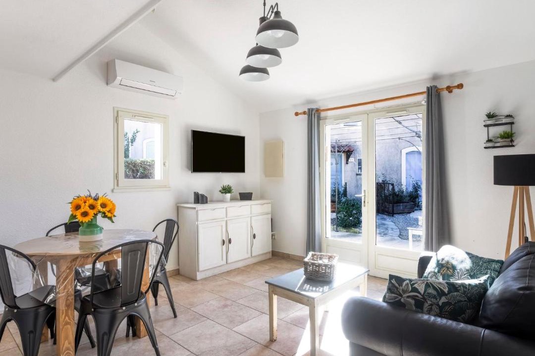 Photo of Livingroom in Maussane