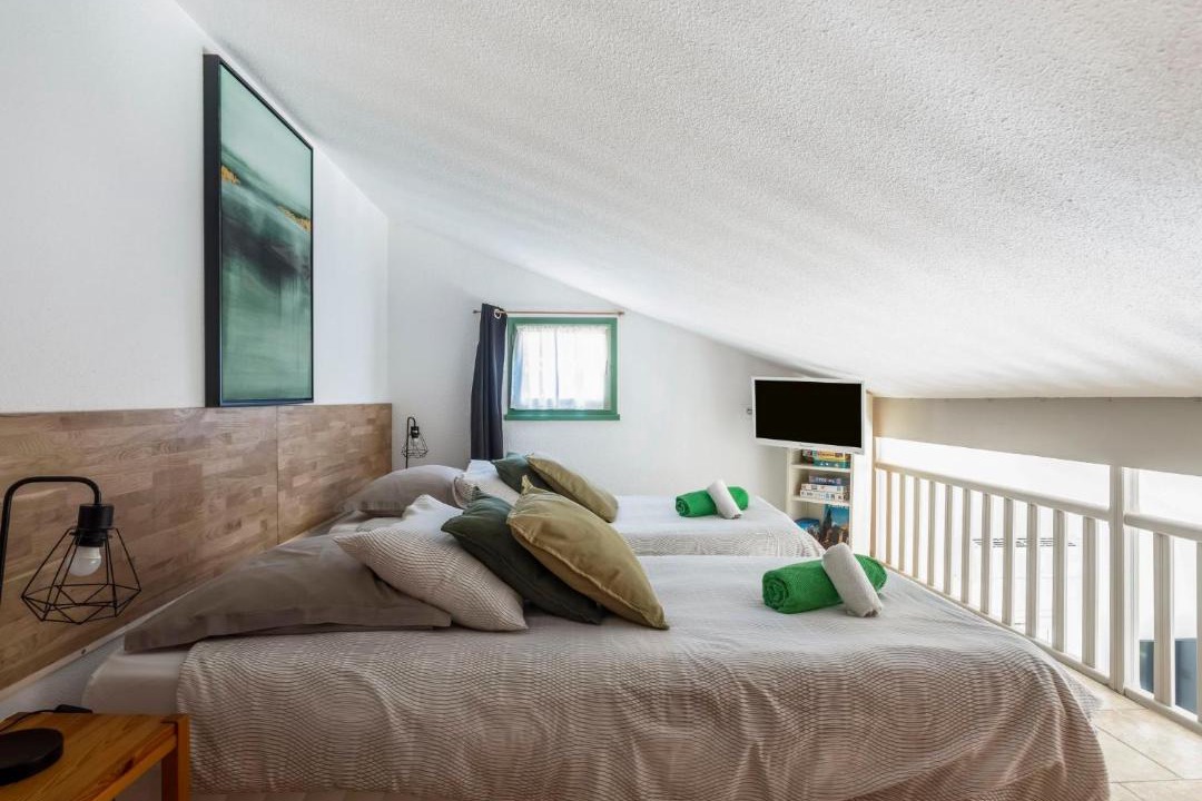 Photo of Bedroom in Maussane