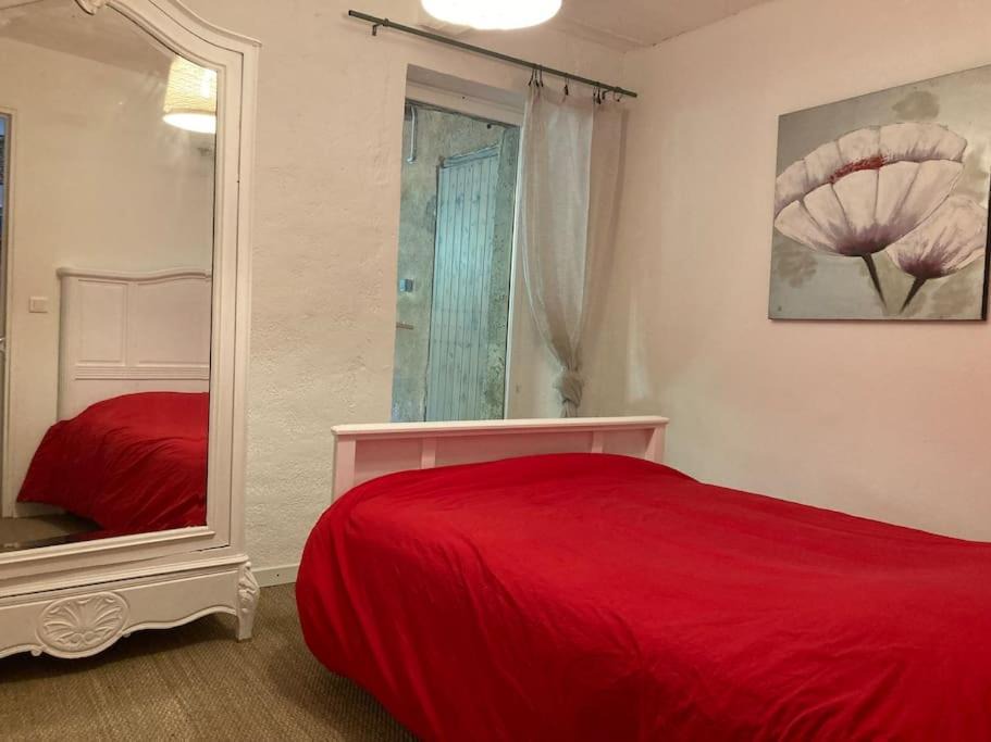 Photo of Bedroom in Plaisians