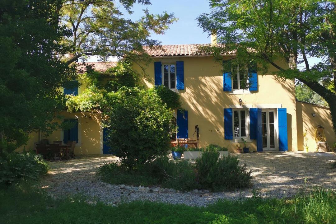 Photo of Buildings in Mallemort