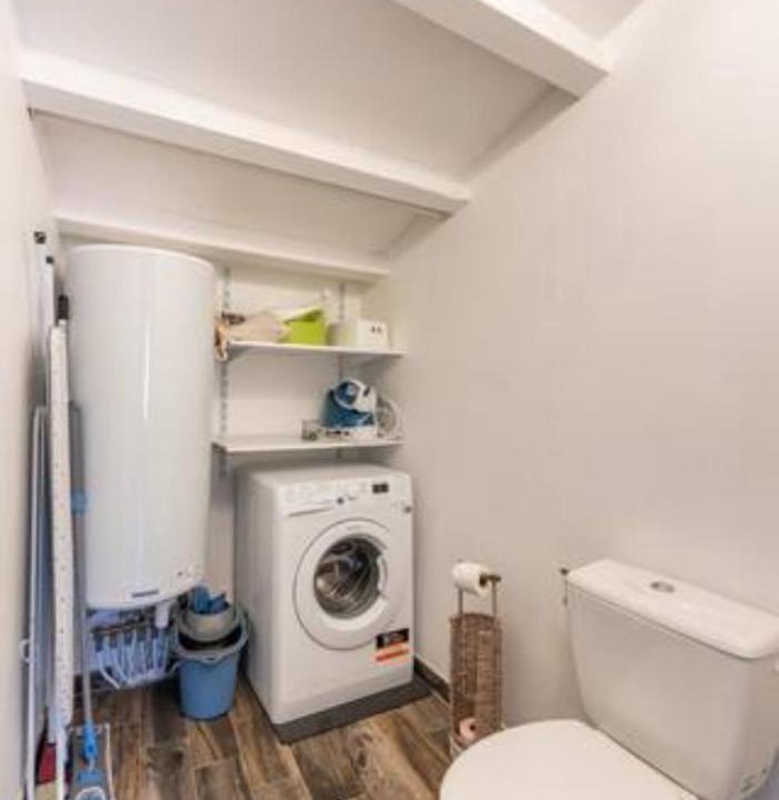 Photo of Bathroom in L'Isle-sur-la-Sorgue