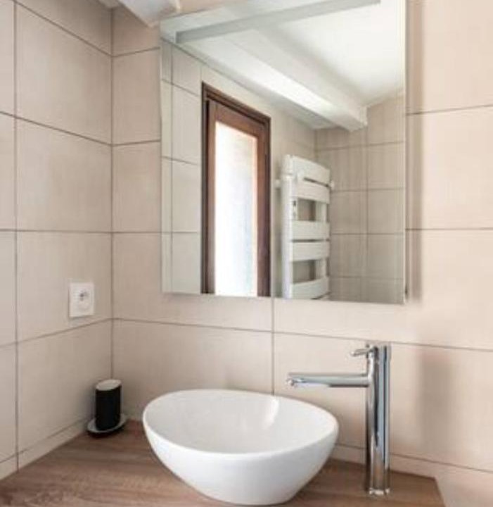 Photo of Bathroom in L'Isle-sur-la-Sorgue