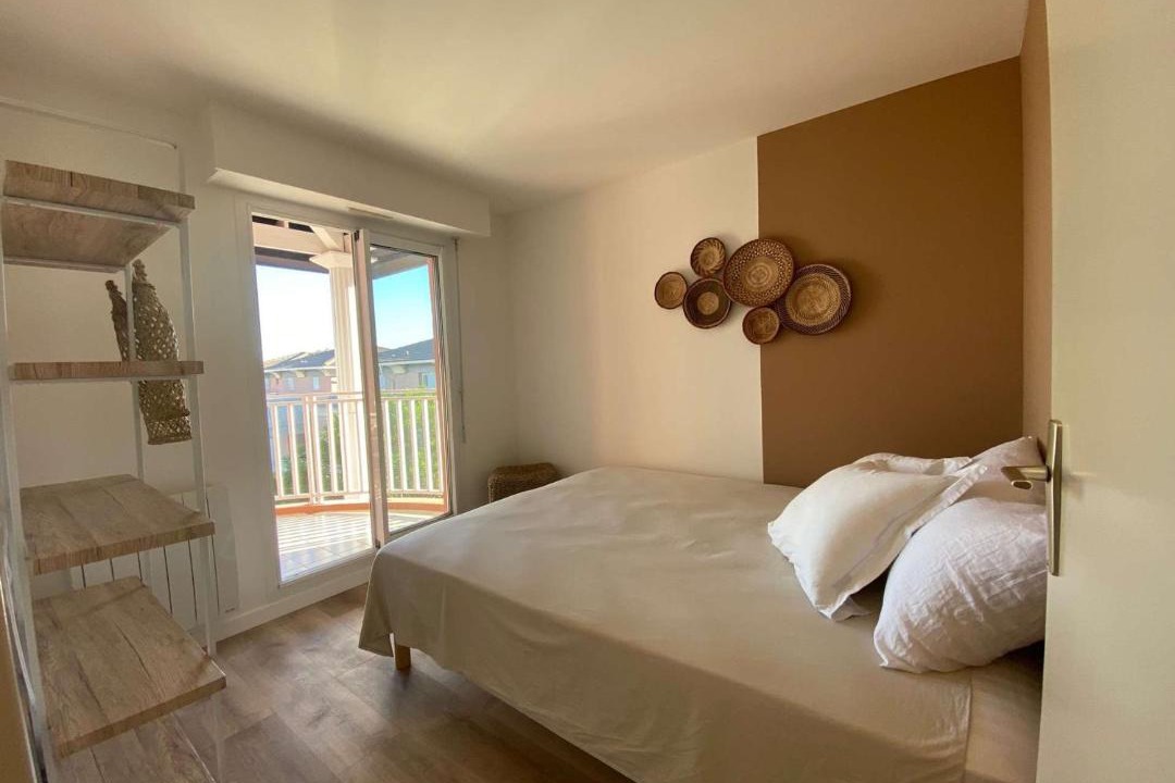 Photo of Bedroom in Cavaliere Beach