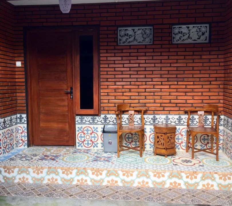 Photo of Buildings in Mambal