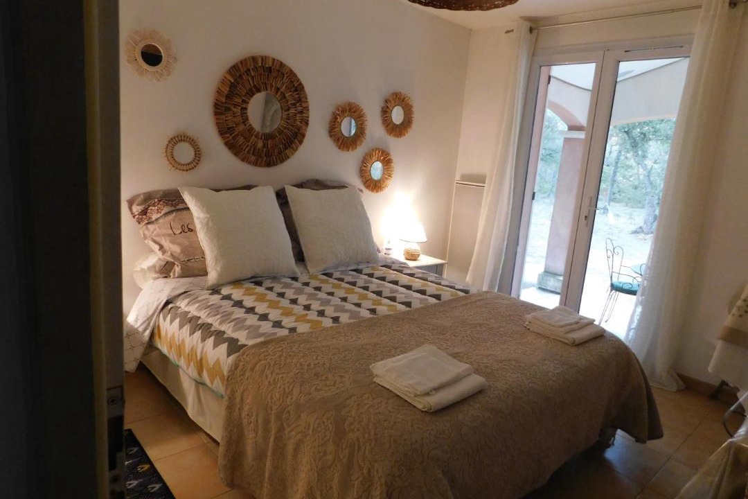 Photo of Bedroom in Regusse