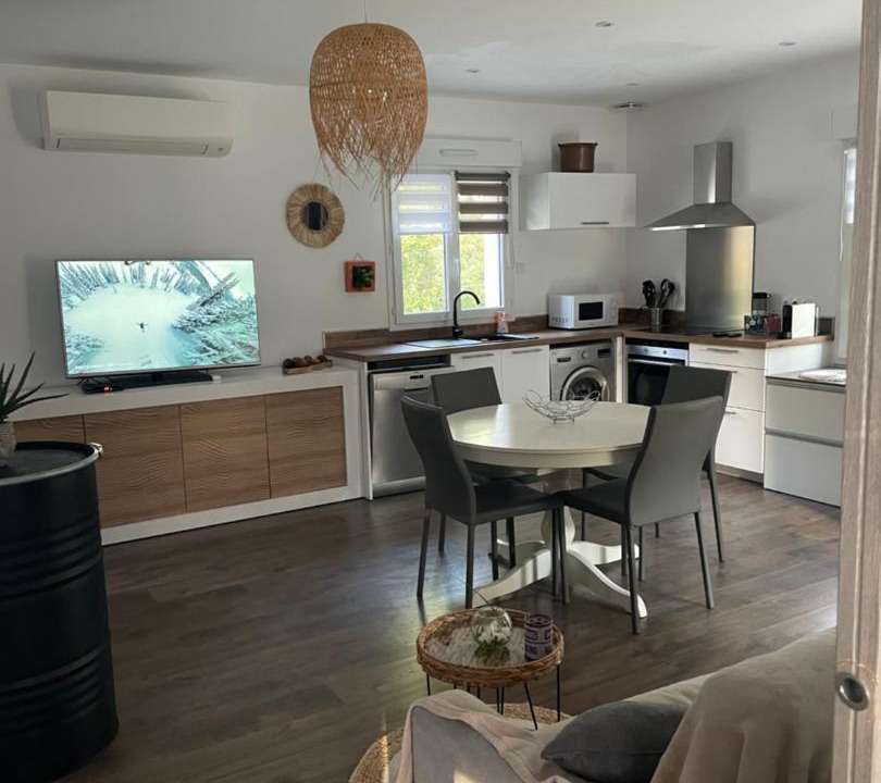 Photo of Livingroom in Jouques
