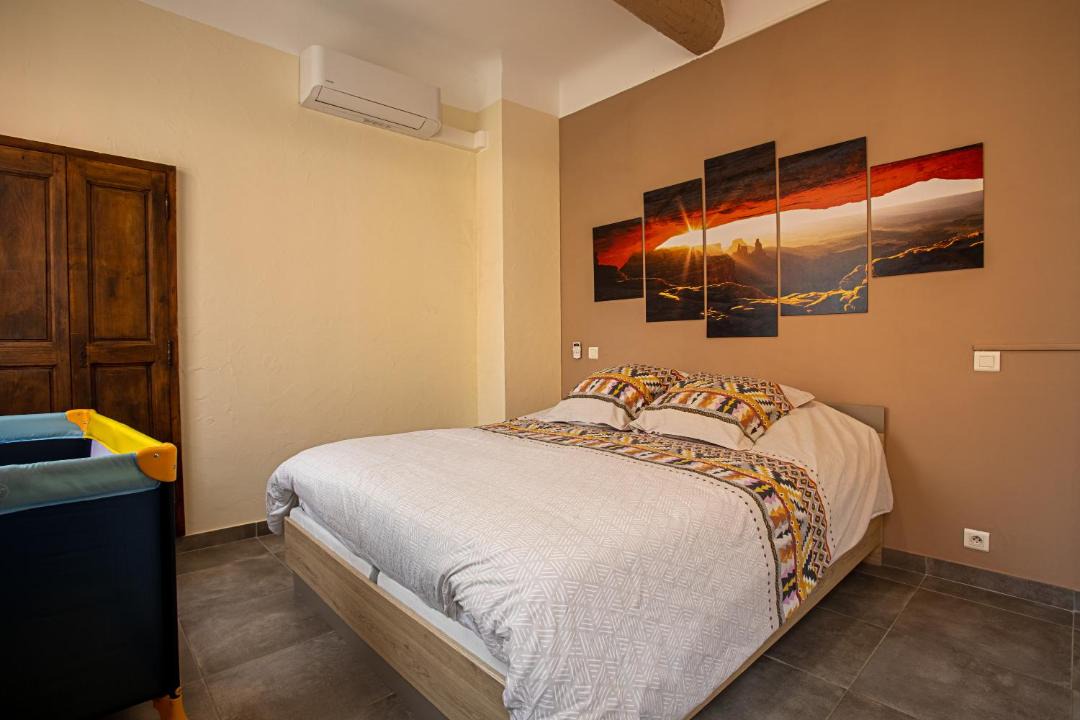 Photo of Bedroom in Carces