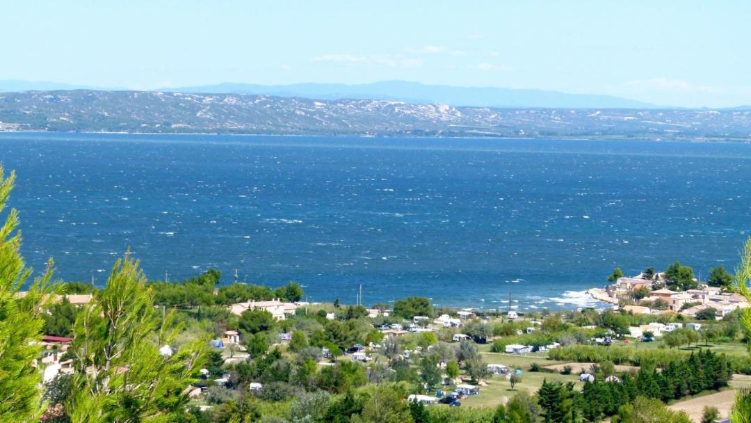 Photo of Outdoor in Saint-Mitre-les-Remparts