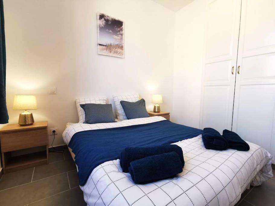 Photo of Bedroom in Miramas