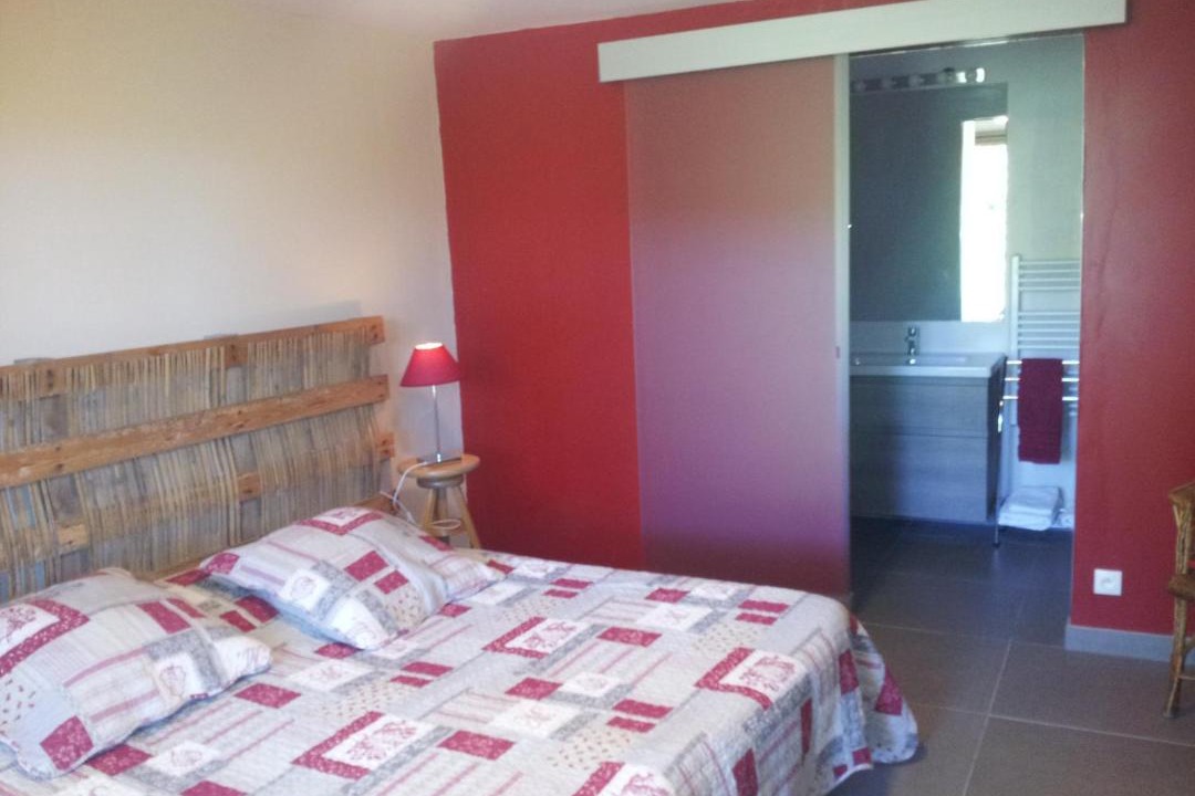 Photo of Bedroom in Malaucene