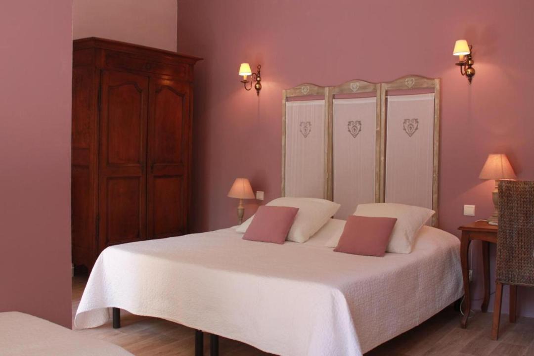 Photo of Bedroom in Mornas