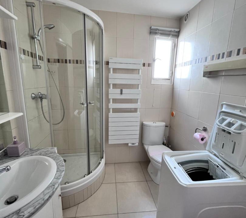 Photo of Bathroom in Cassis