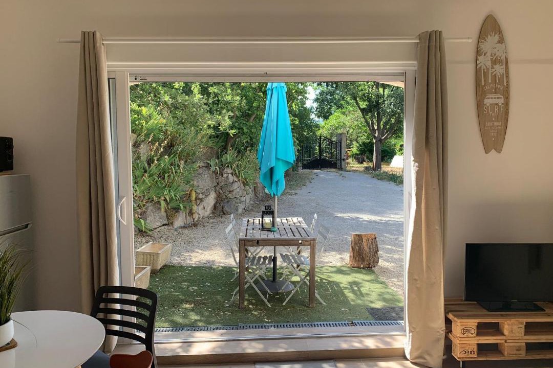 Photo of Livingroom in Simiane-Collongue