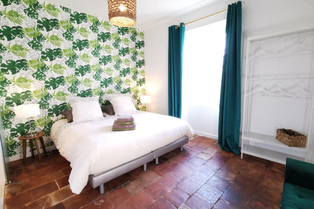 Photo of Bedroom in Orange