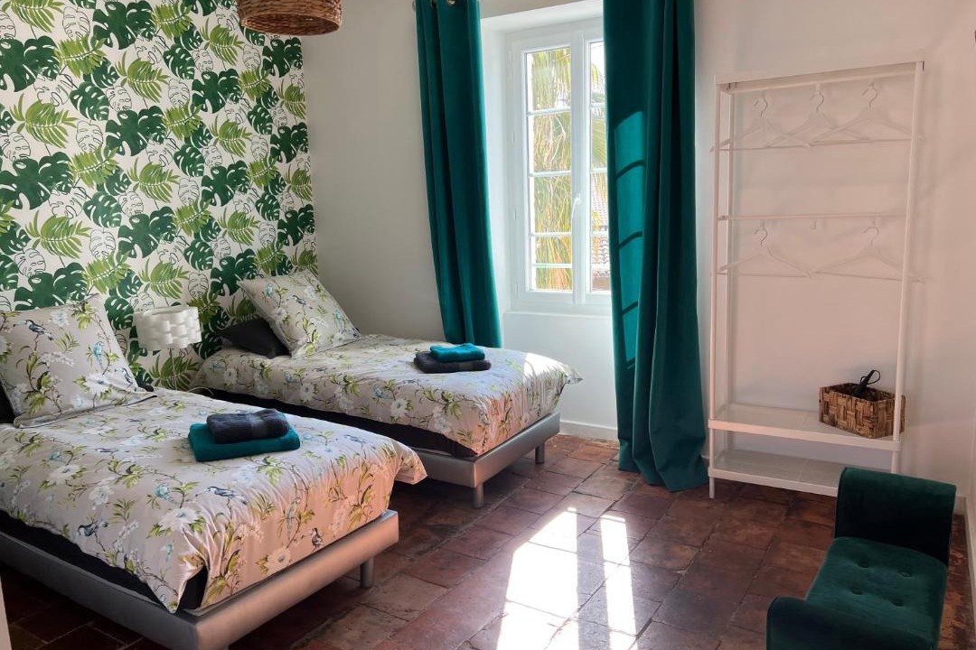 Photo of Bedroom in Orange