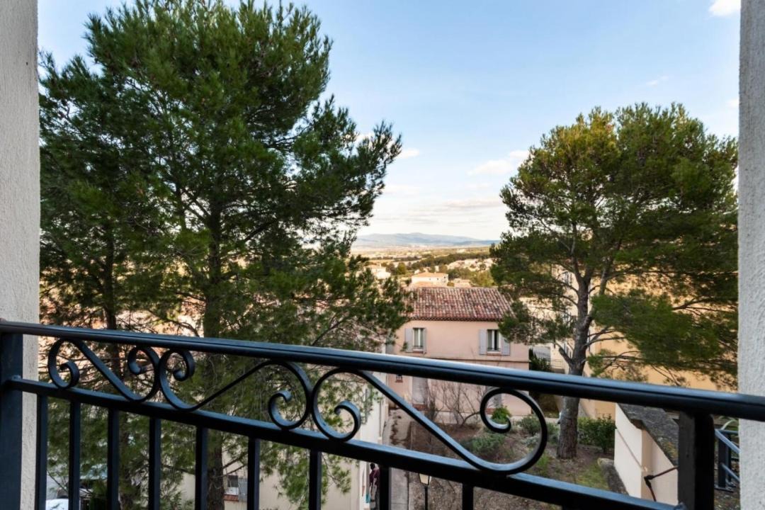 Photo of Patio Balcony in Pont Royal
