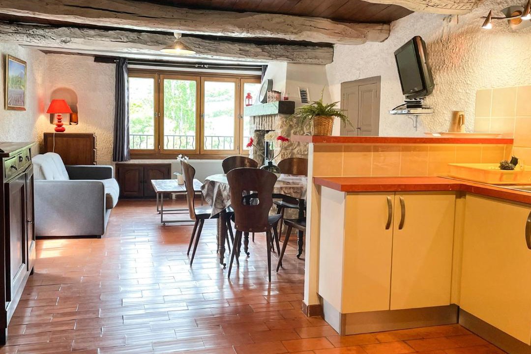 Photo of Kitchen in La Roche-sur-le-Buis