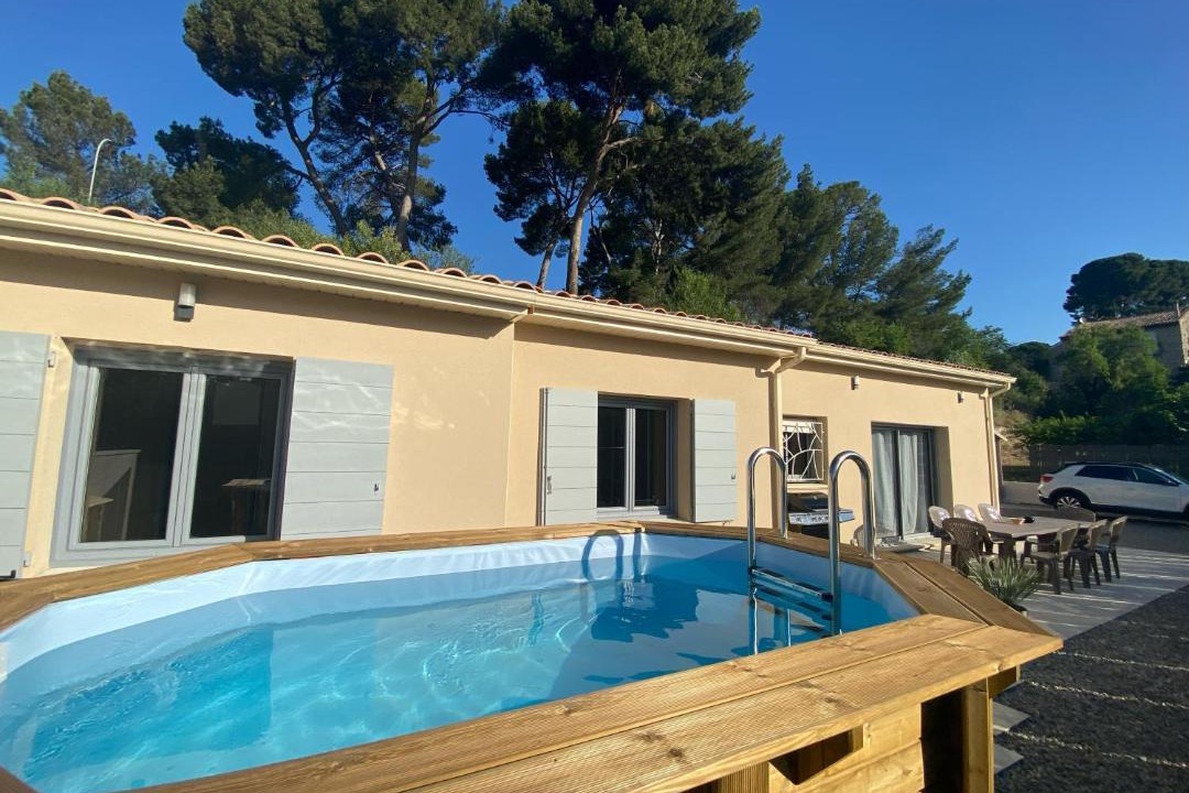Photo of Outdoor in Caromb
