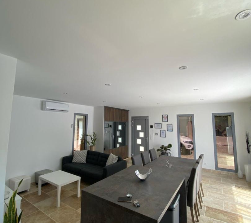 Photo of Livingroom in Caromb