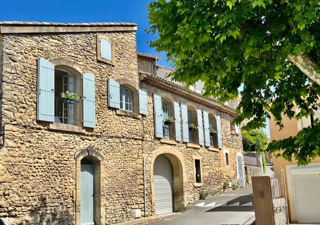 Photo of Buildings in Lagnes