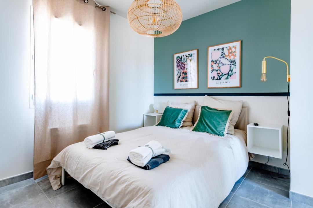 Photo of Bedroom in Morieres-les-Avignon
