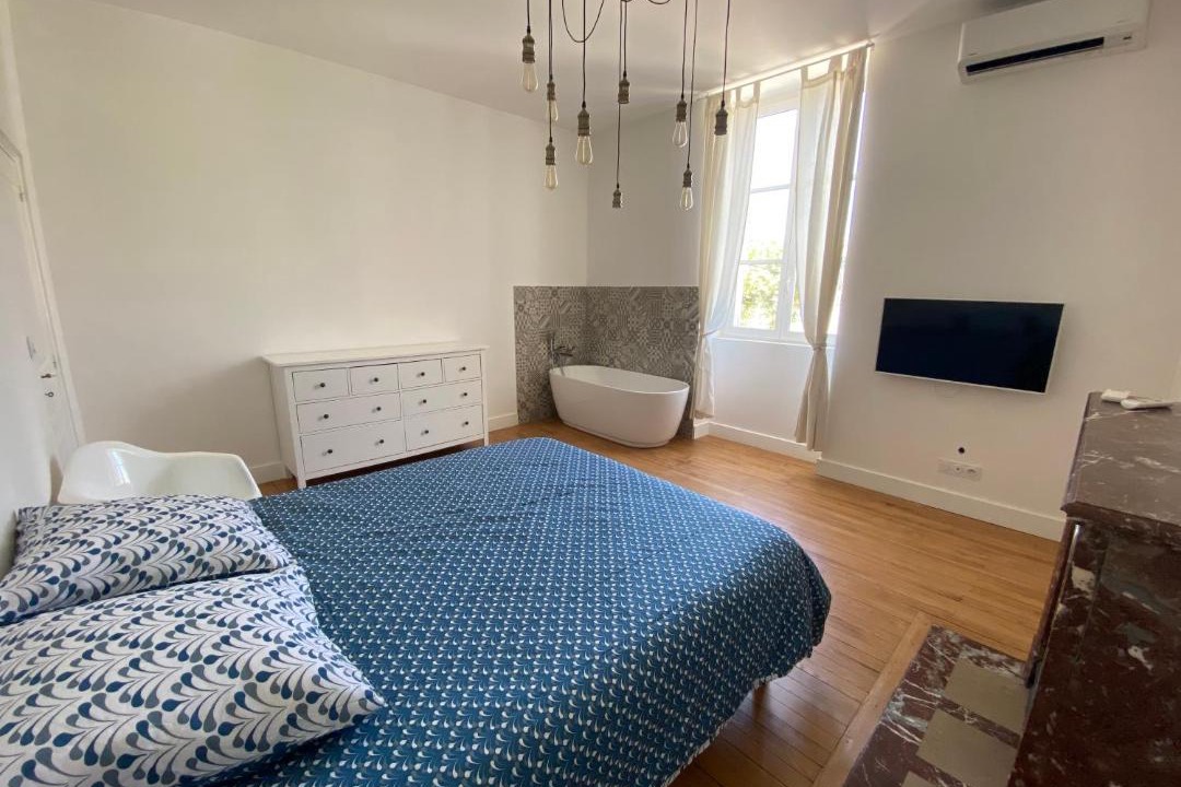 Photo of Bedroom in Avignon