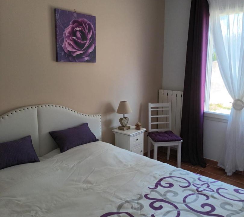 Photo of Bedroom in Rochefort-du-Gard