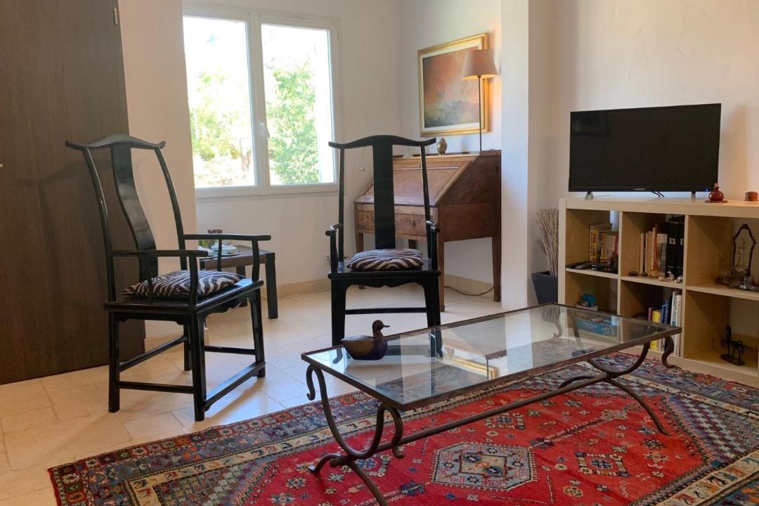 Photo of Livingroom in Rustrel