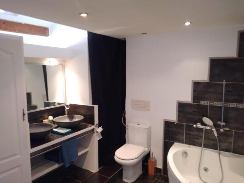 Photo of Bathroom in Saint-Chamas