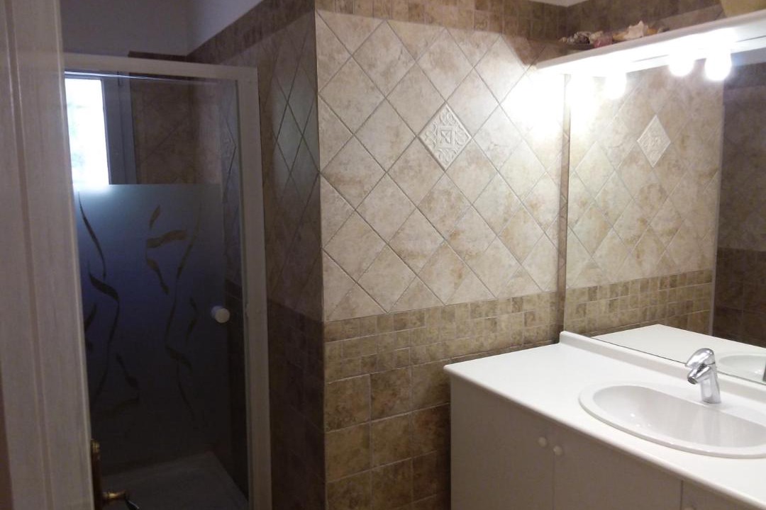 Photo of Bathroom in Ansouis