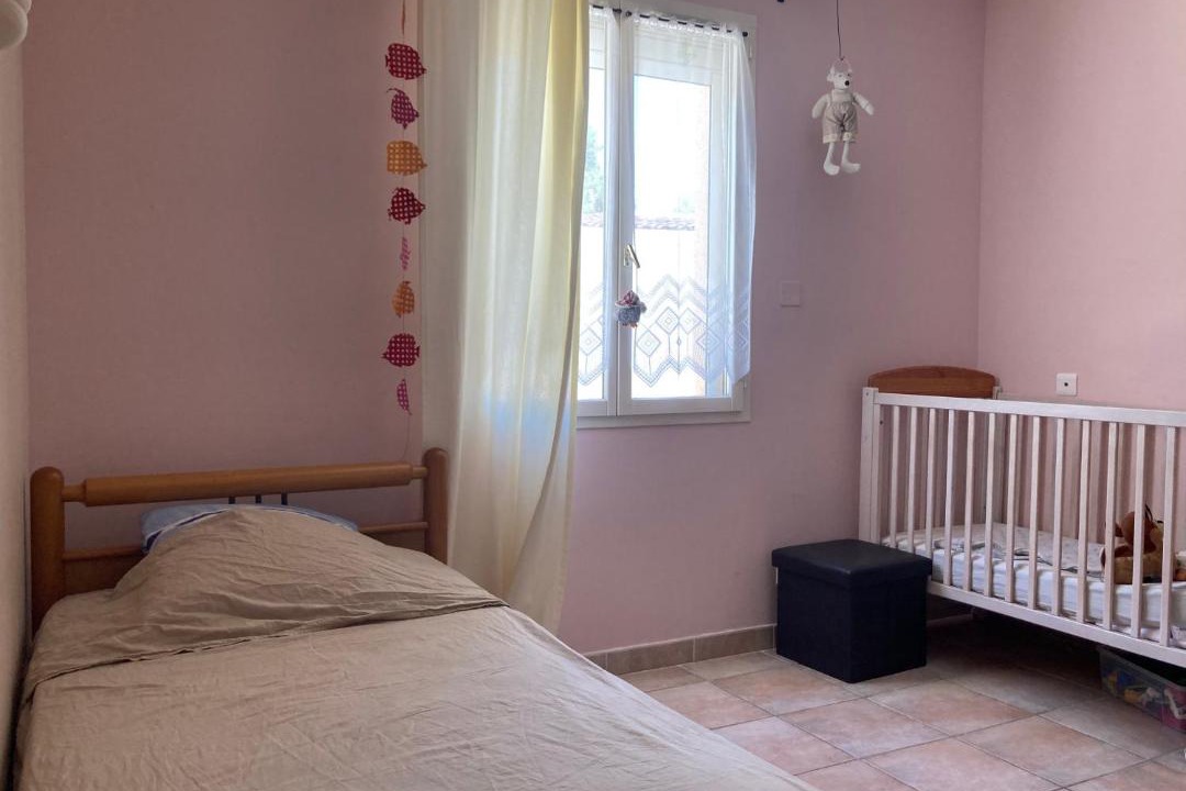 Photo of Bedroom in Pernes-les-Fontaines