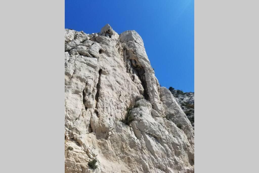 Photo of Buildings in Sormiou