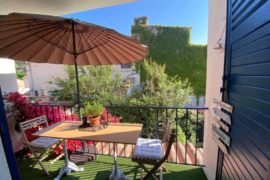 Photo of Patio Balcony in Les Sablettes
