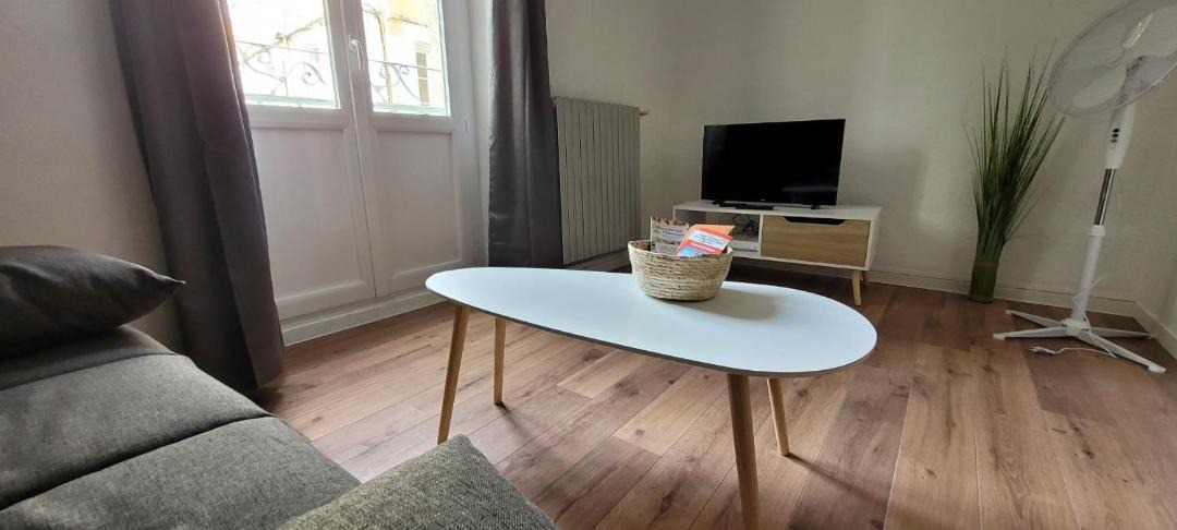 Photo of Livingroom in Orange
