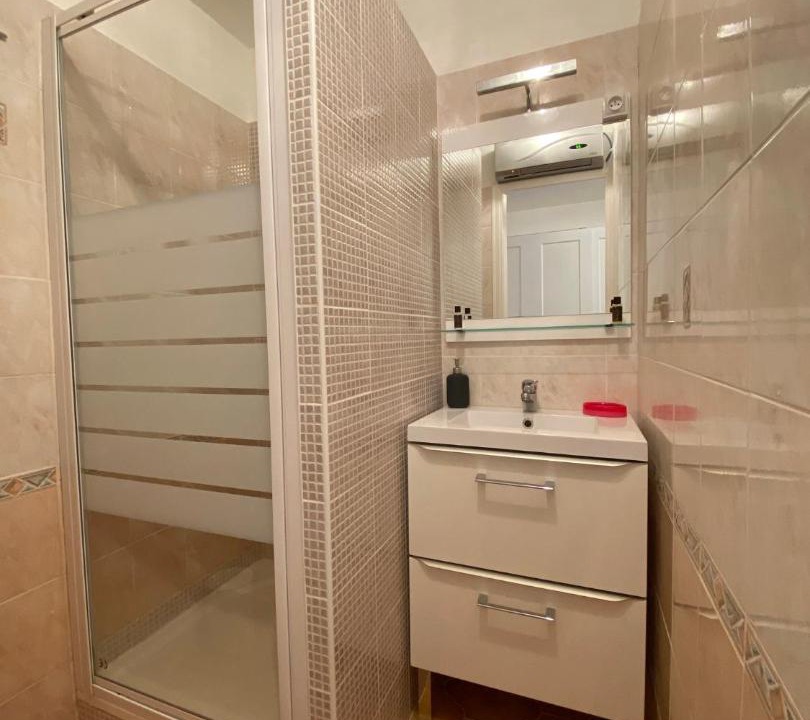 Photo of Bathroom in Miramar